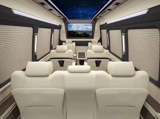 Ylc VIP RV Van Motorhome MPV Electric Luxury Modified Car Toyota Alphard Noah Vellfire Sprinter Seats 